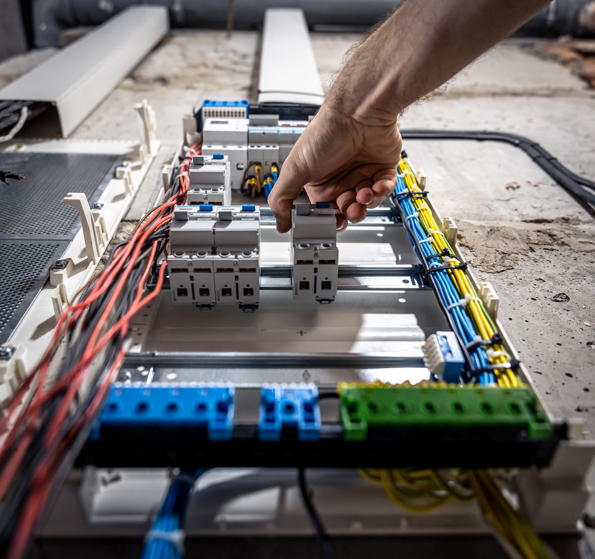 Instalación eléctrica general realizada por CLM
